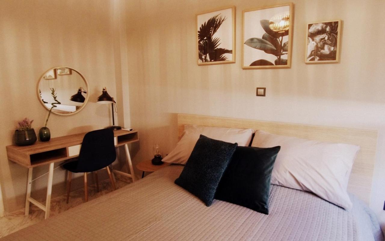 Augoustinos - Sea Side Luxury Apartments أرتيميدا المظهر الخارجي الصورة