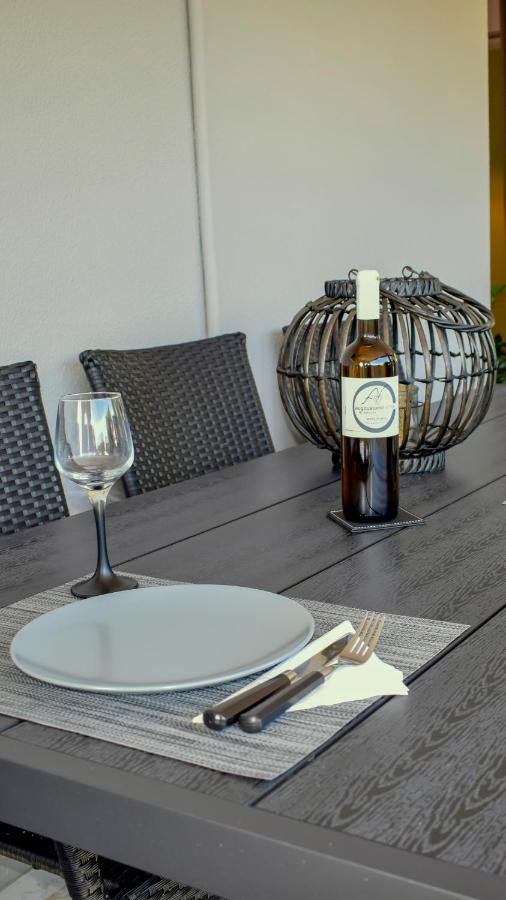 Augoustinos - Sea Side Luxury Apartments أرتيميدا المظهر الخارجي الصورة