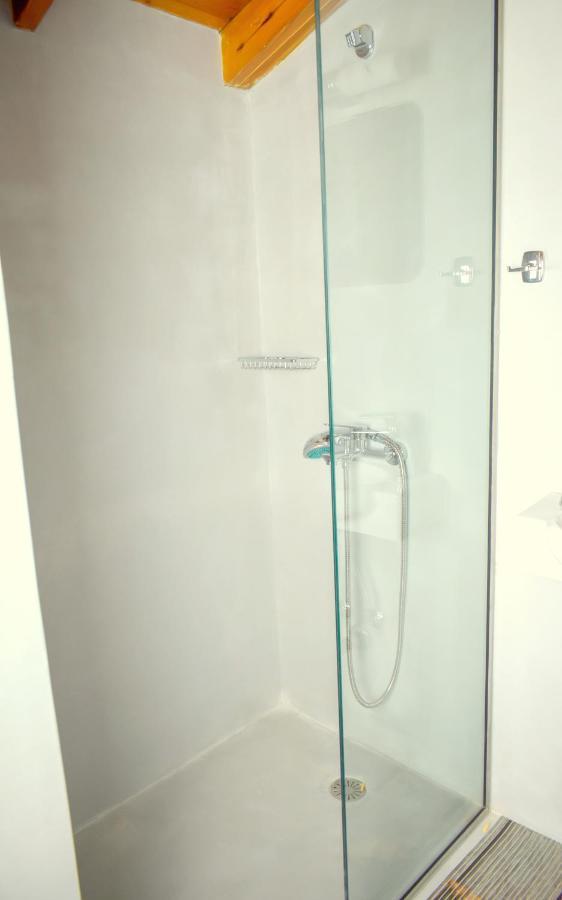 Augoustinos - Sea Side Luxury Apartments أرتيميدا المظهر الخارجي الصورة